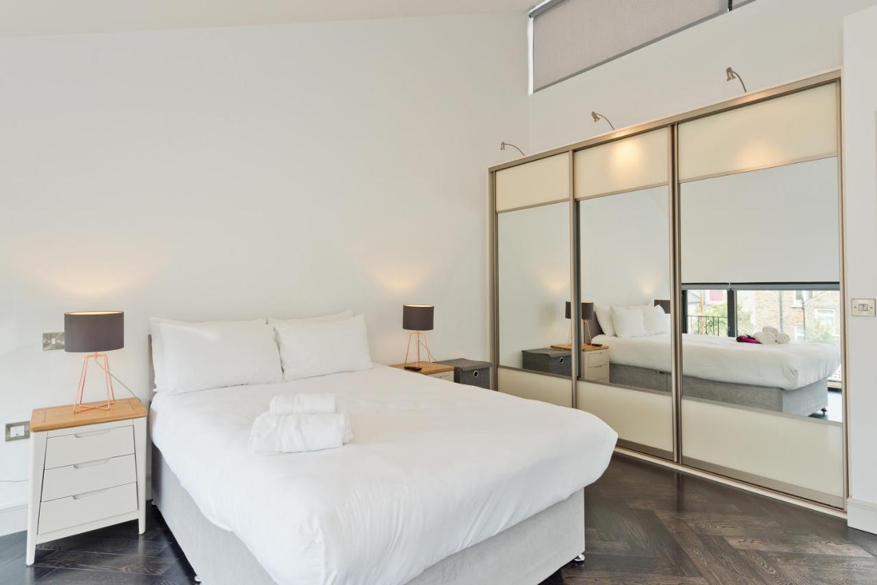 The Van Morrison Suite - Hiphipstay Dublin Exteriör bild